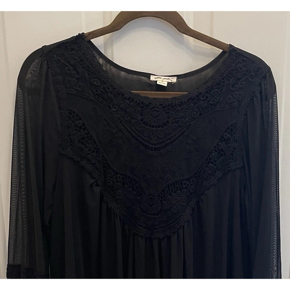 Ultra Pink‎ Top Medium Black Fairy Grunge Goth Whimsygoth Witchy Sheer Lace